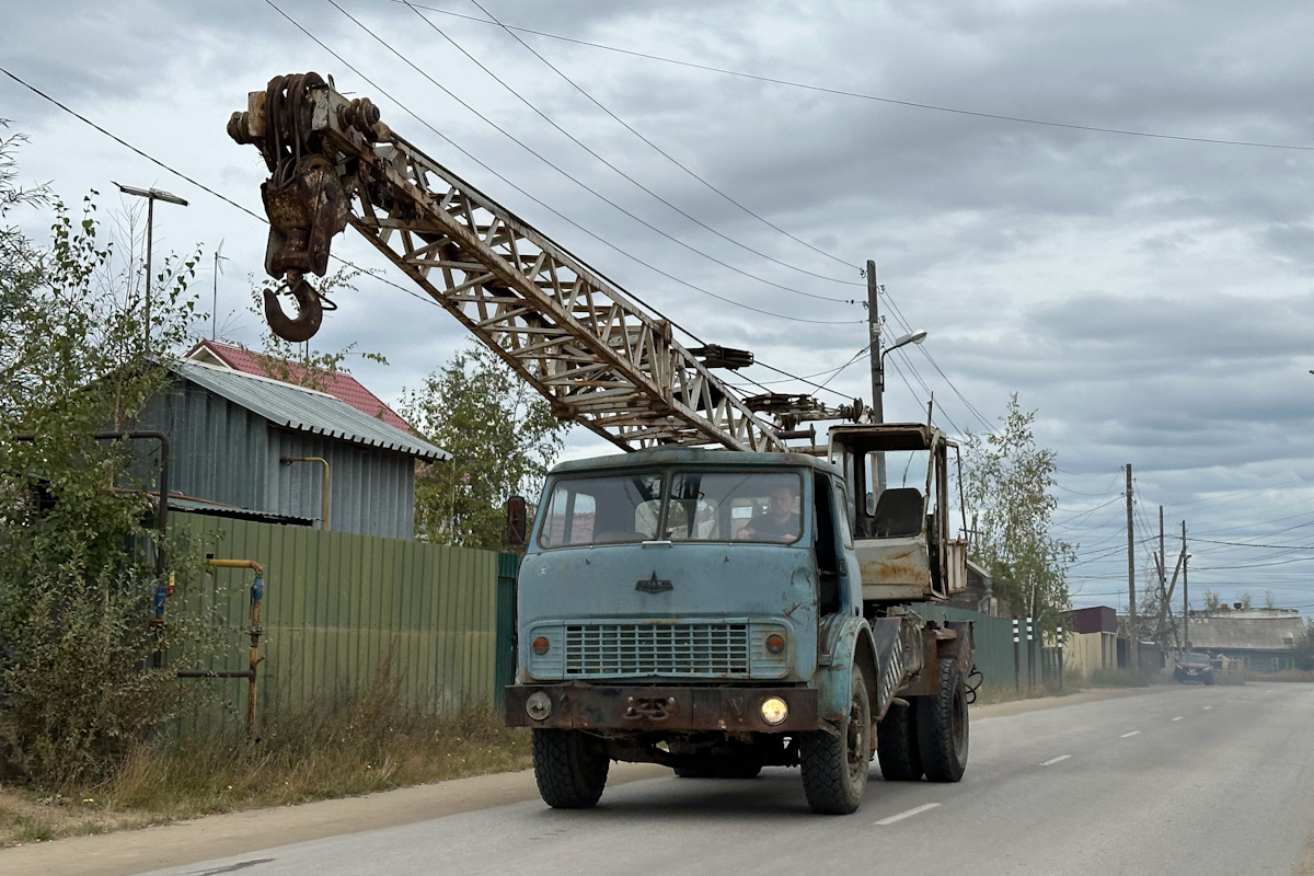 Саха (Якутия), № (14) Б/Н 0186 — МАЗ-5334; Саха (Якутия) — Автомобили без номеров