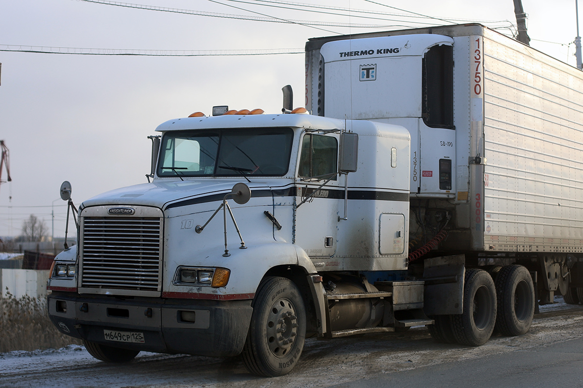 Приморский край, № М 649 СР 125 — Freightliner FLD 112
