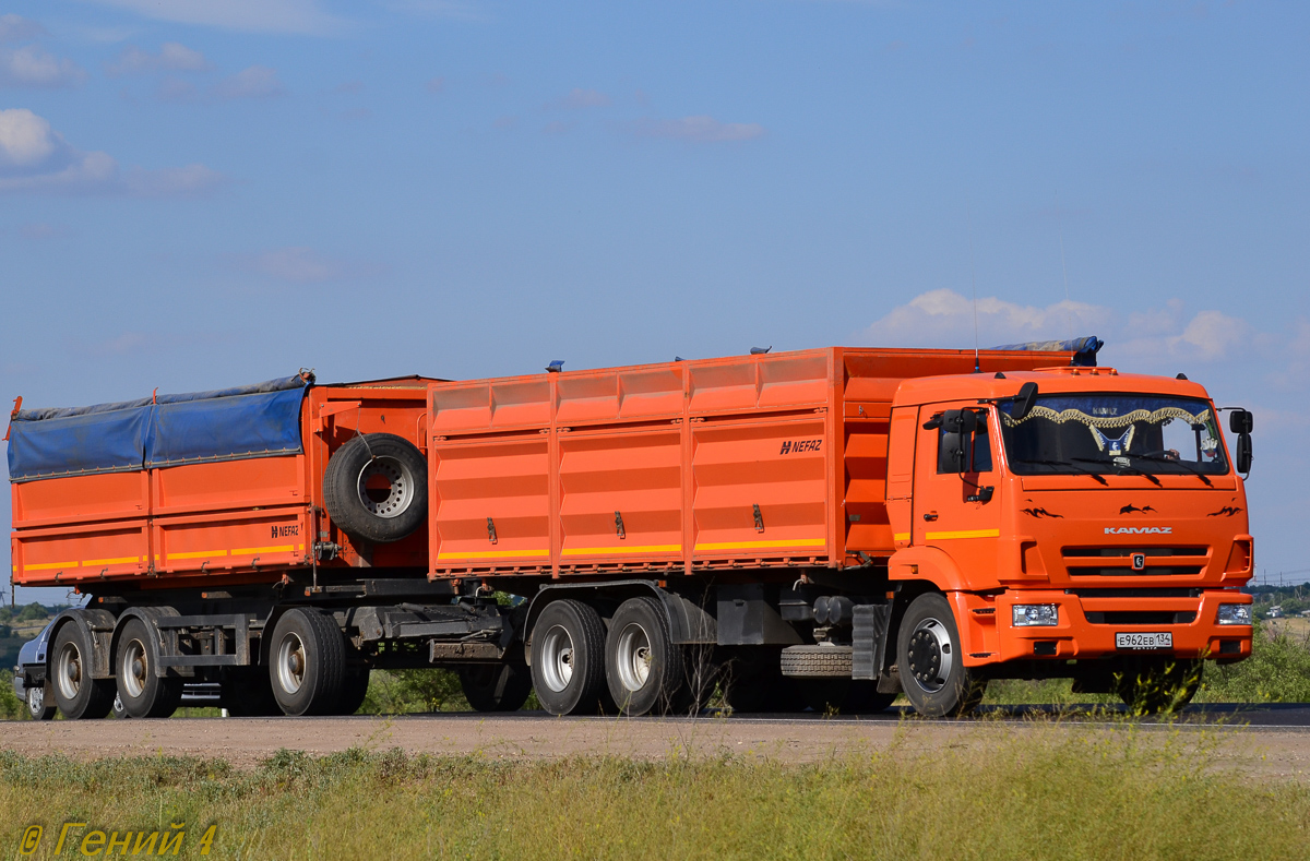 Волгоградская область, № Е 962 ЕВ 134 — КамАЗ-65115-L4(19)