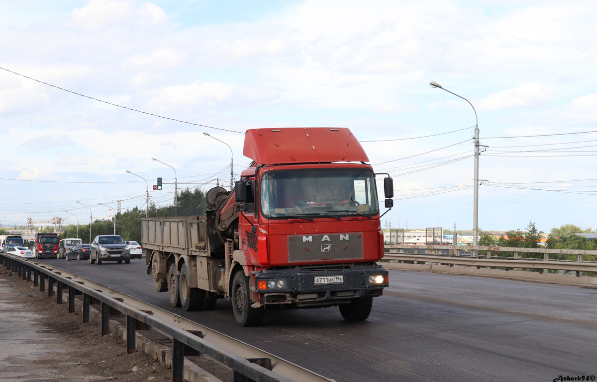 Красноярский край, № А 711 НК 196 — MAN F2000 26.364