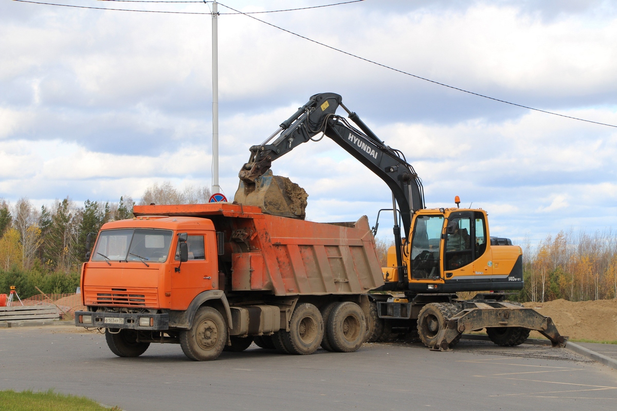 Томская область, № В 183 УР 70 — КамАЗ-65115-13 [65115N]; Томская область — Автомобили с нечитаемыми на фото номерами