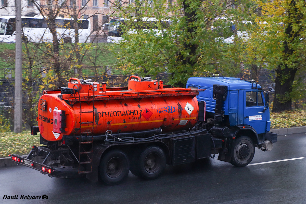 Санкт-Петербург, № А 334 ЕР 198 — КамАЗ-65115 (общая модель)