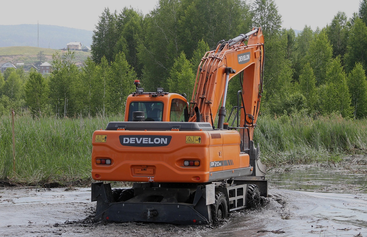 Челябинская область, № 4755 ХХ 74 — Doosan DX210W; Челябинская область — Спецтехника с нечитаемыми на фото номерами; Челябинская область — Грузовой триал "Уральский рубеж 2024"