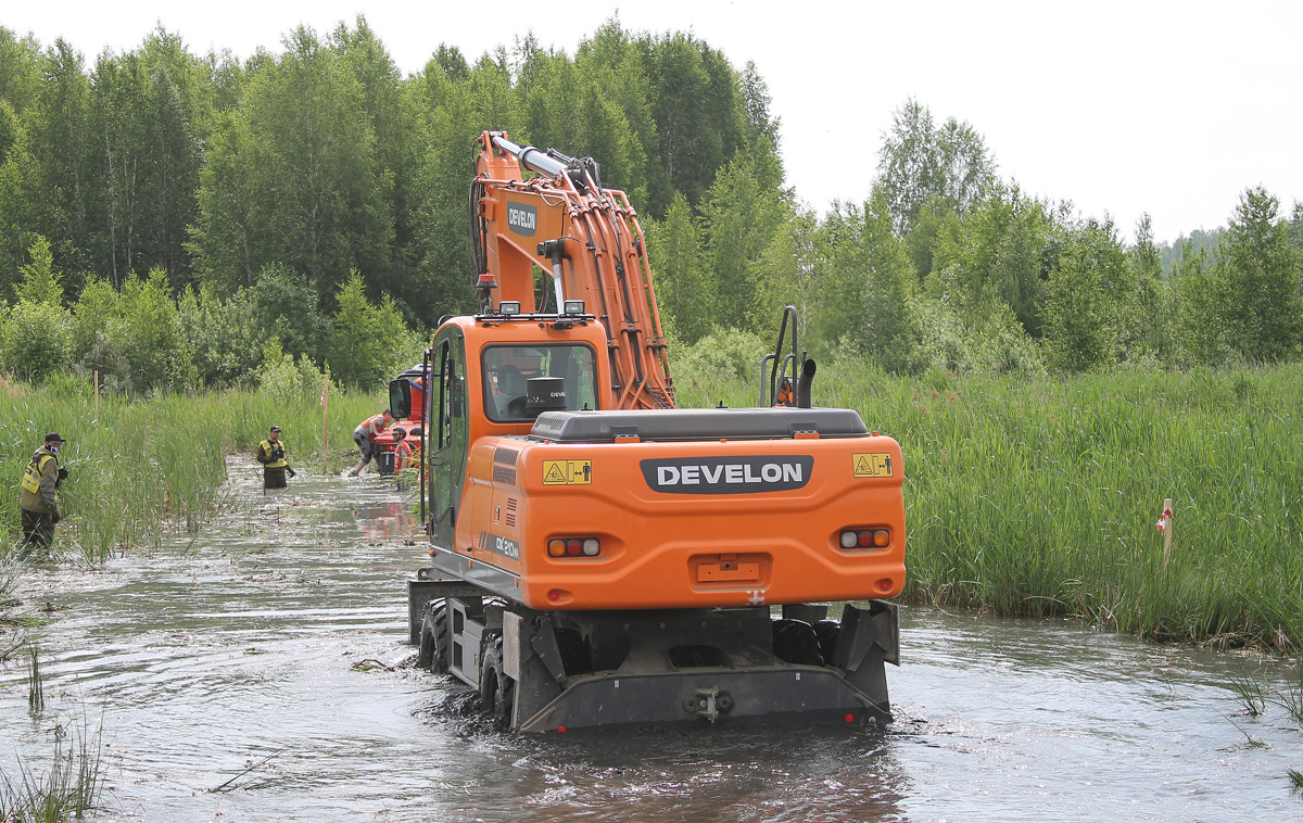 Челябинская область, № 4755 ХХ 74 — Doosan DX210W; Челябинская область — Спецтехника с нечитаемыми на фото номерами; Челябинская область — Грузовой триал "Уральский рубеж 2024"