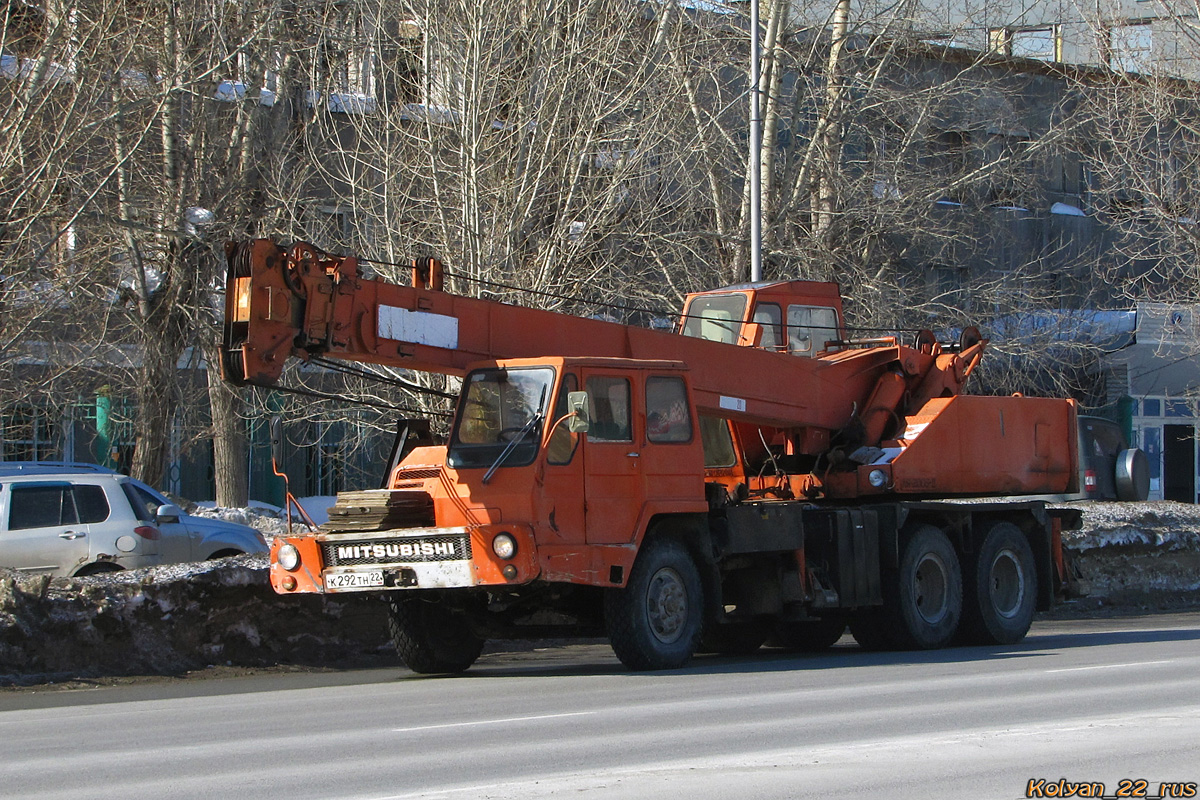 Алтайский край, № К 292 ТН 22 — Mitsubishi Fuso K203