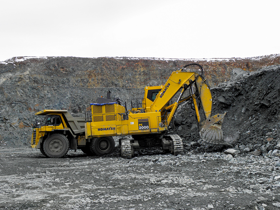 Свердловская область, № 28 — Komatsu HD785-5; Свердловская область, № (66) Б/Н СТ 0128 — Komatsu (общая модель)
