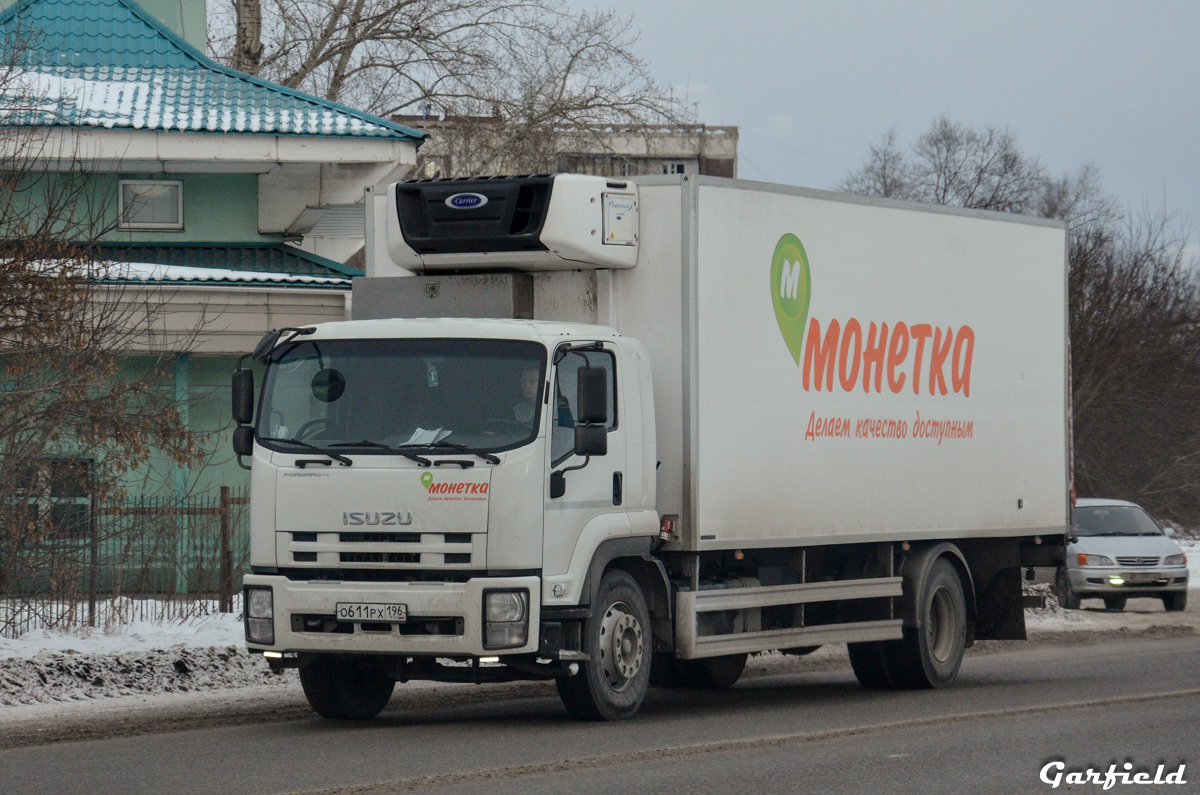 Кемеровская область, № О 611 РХ 196 — Isuzu Forward FVR