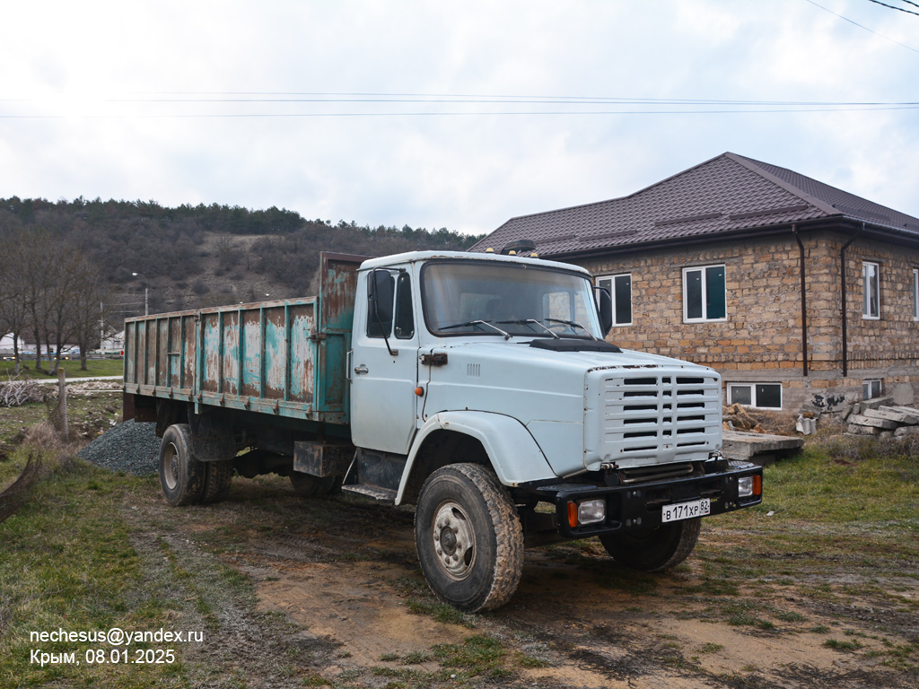 Крым, № В 171 ХР 82 — ЗИЛ-133ГЯ