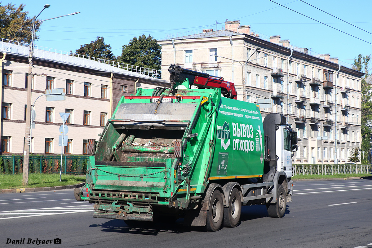 Ленинградская область, № 601 — Mercedes-Benz Actros ('2009) 3336