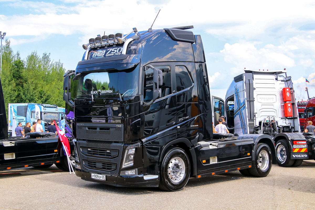 Дагестан, № Р 909 ЕР 05 — Volvo ('2012) FH.460 [X9P]; Московская область — Фестиваль TruckDay 2024