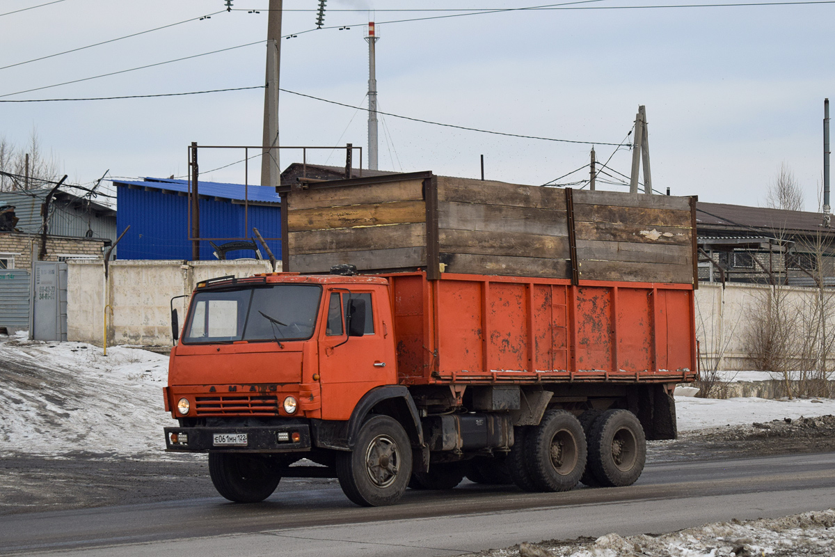 Алтайский край, № Е 061 МН 122 — КамАЗ-5320