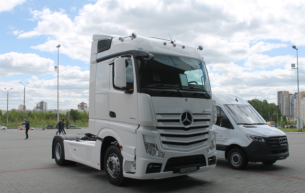 Челябинская область, № (74) Б/Н 0121 — Mercedes-Benz Actros ('2018); Челябинская область — Автомобили без номеров; Челябинская область — Новые автомобили; Челябинская область — Выставки и автосалоны