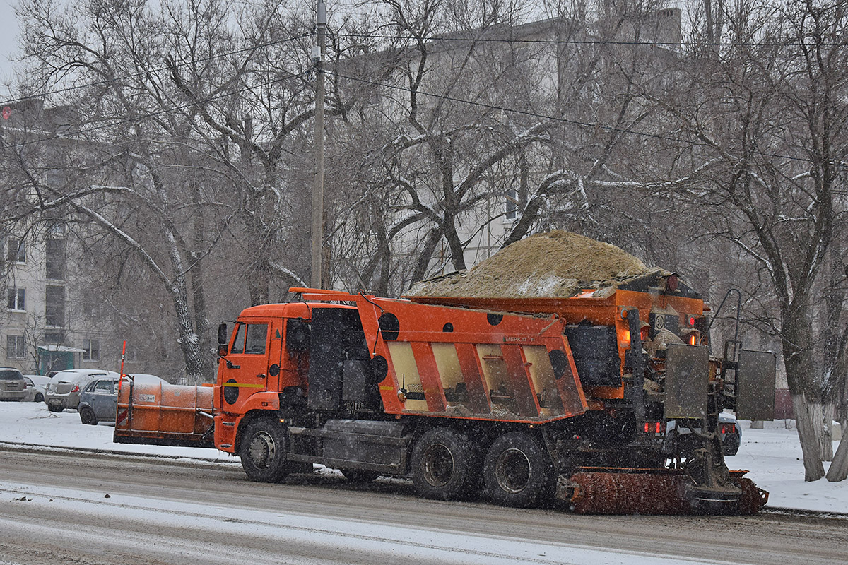 Волгоградская область, № Н 986 КС 134 — КамАЗ-65115-37