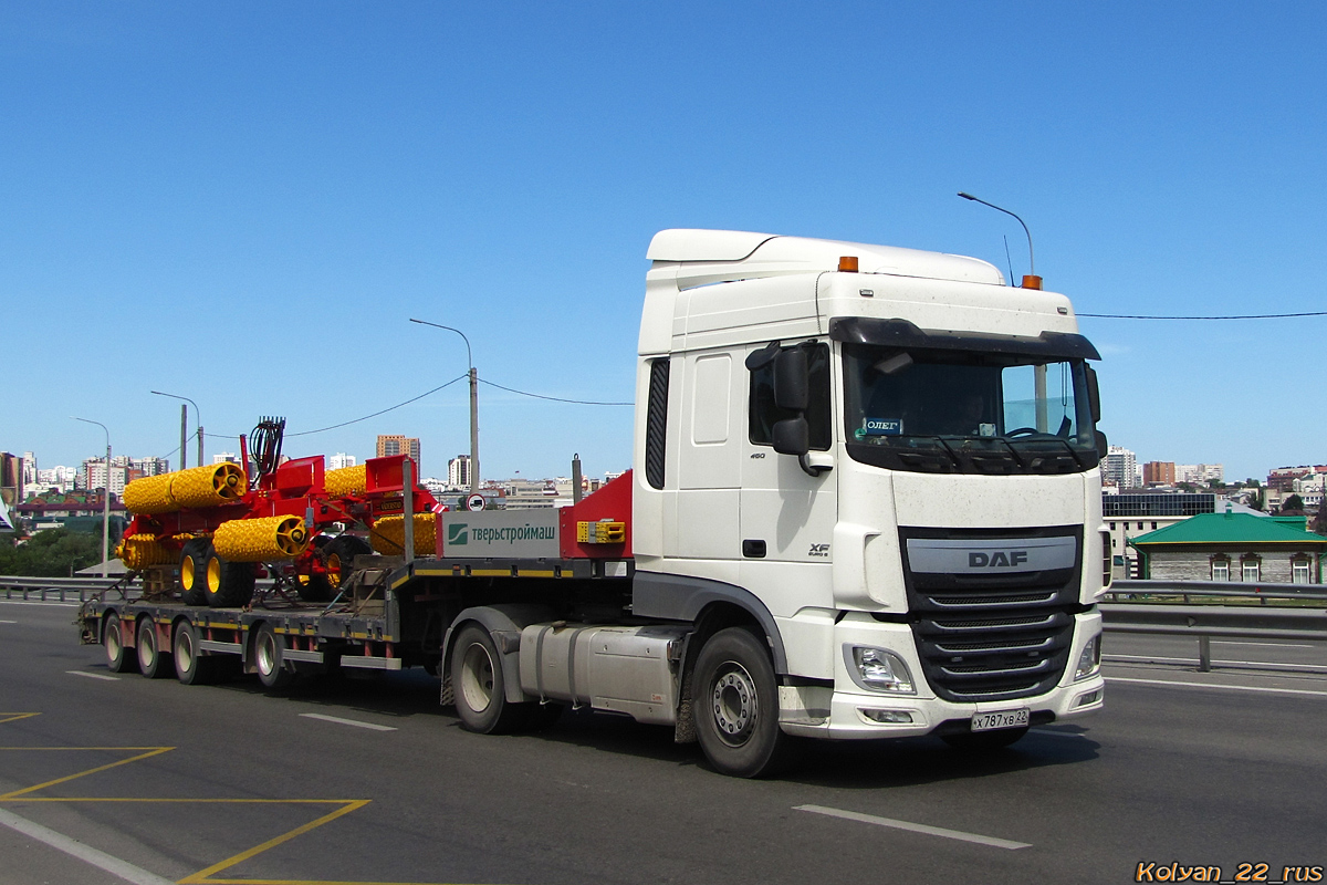 Алтайский край, № Х 787 ХВ 22 — DAF XF Euro6 FT; Прицепы сельскохозяйственные — Катки прикатывающие (общая)