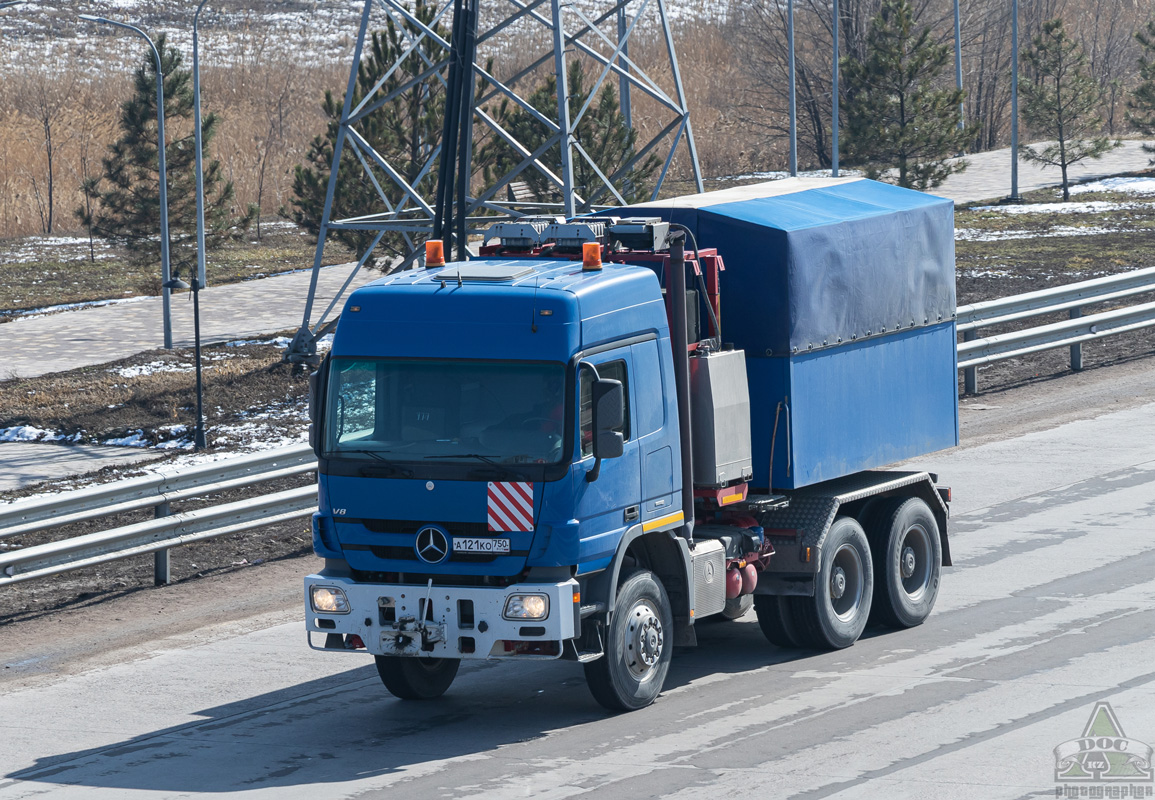 Московская область, № А 121 КО 750 — Mercedes-Benz Actros ('2009) 3360