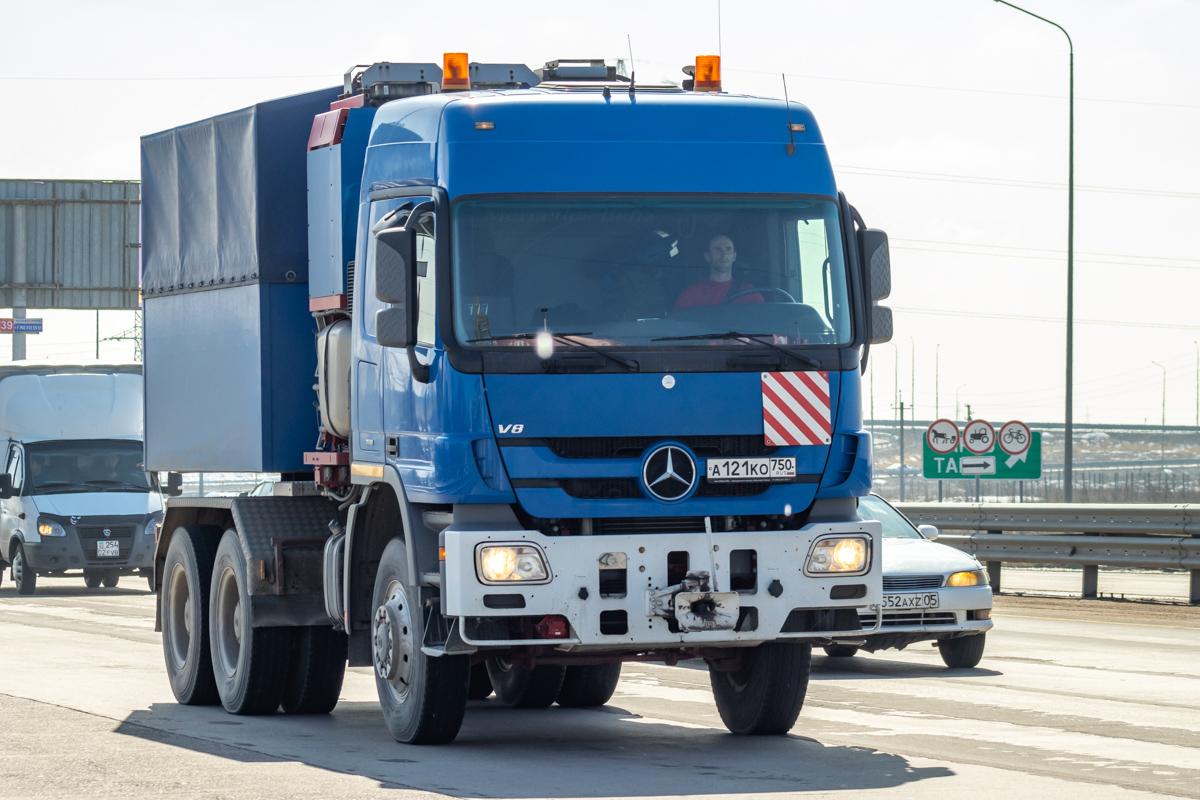 Московская область, № А 121 КО 750 — Mercedes-Benz Actros ('2009) 3360