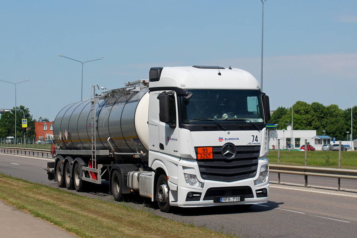 Литва, № HFR 710 — Mercedes-Benz Actros ('2011) 1845