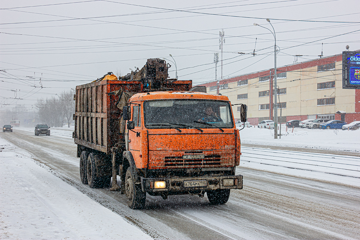 Свердловская область, № А 764 РА 196 — КамАЗ-65117-62