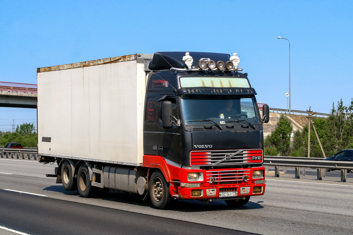 Санкт-Петербург, № В 501 АР 178 — Volvo ('1993) FH12.460
