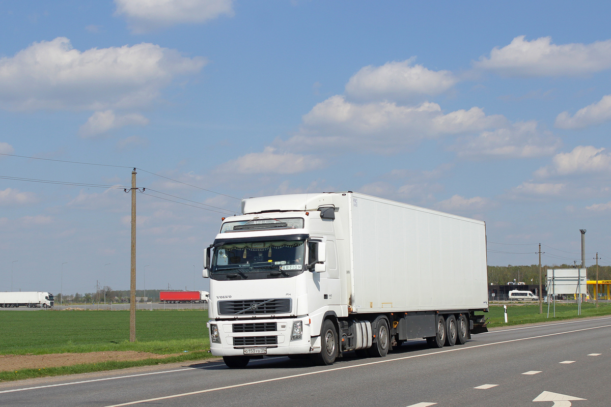 Калининградская область, № О 153 УВ 39 — Volvo ('2002) FH12.440