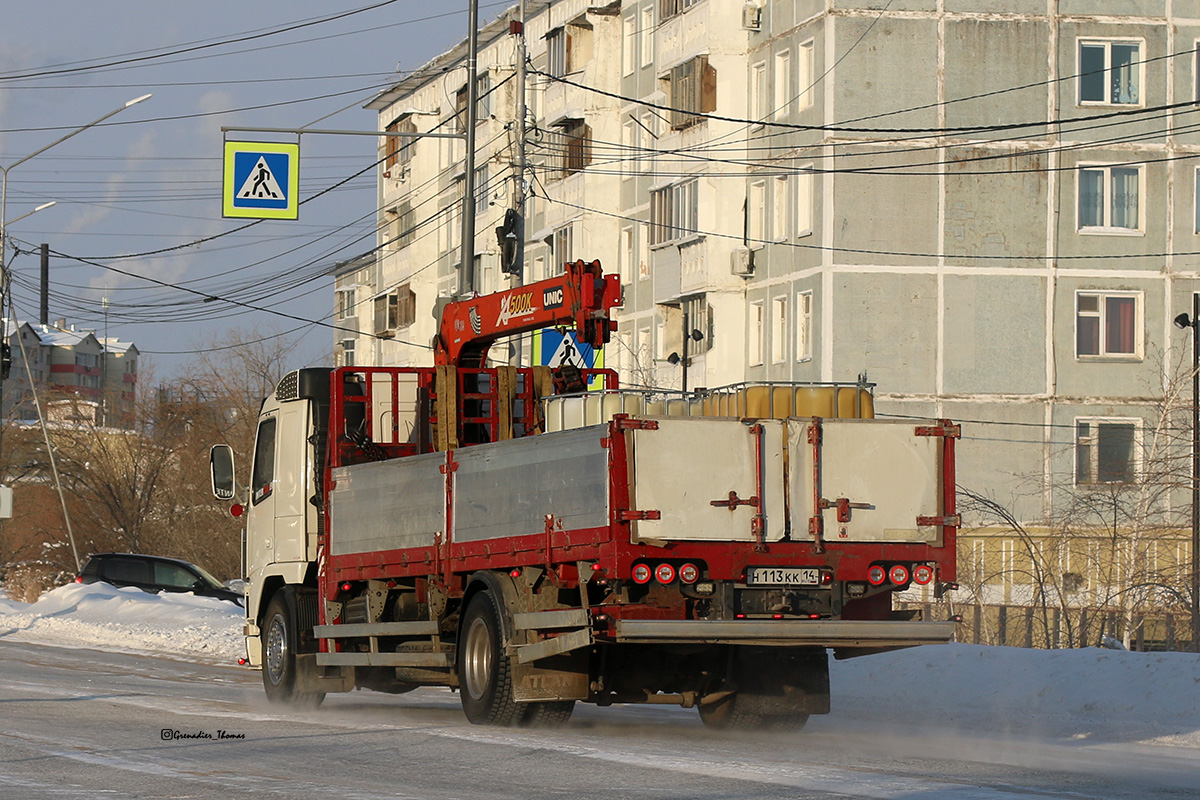 Саха (Якутия), № Н 113 КК 14 — Volvo ('1998) FM7