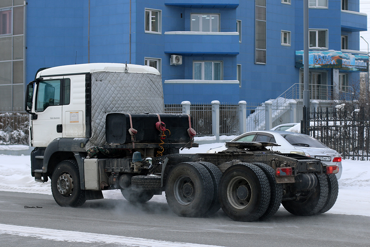 Саха (Якутия), № Х 828 НО 14 — MAN TGS 33.440
