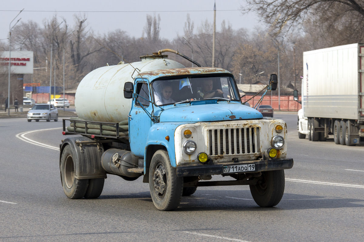 Алматинская область, № 711 ADQ 19 — ГАЗ-53-14, ГАЗ-53-14-01