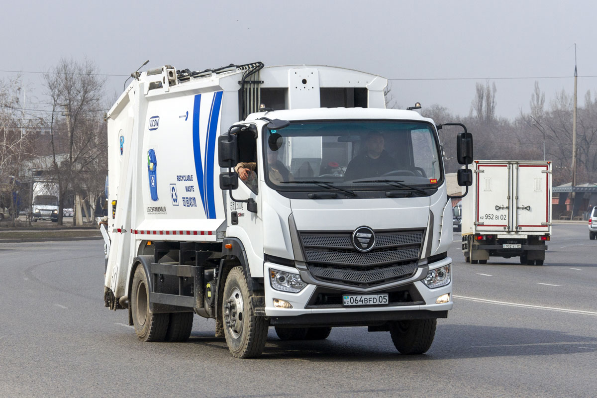 Алматинская область, № 064 BFD 05 — Foton Auman EST-M (H5) (общая модель)