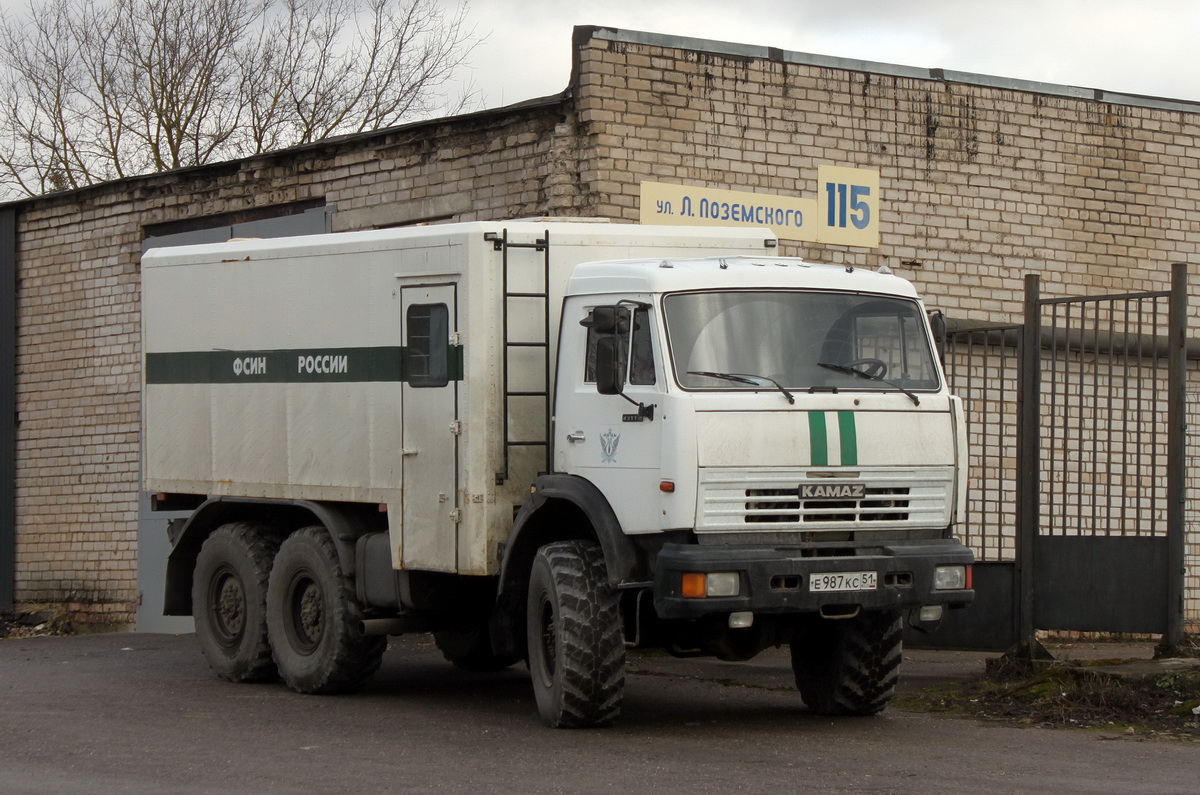 Мурманская область, № Е 987 КС 51 — КамАЗ-43114-15 [43114R]