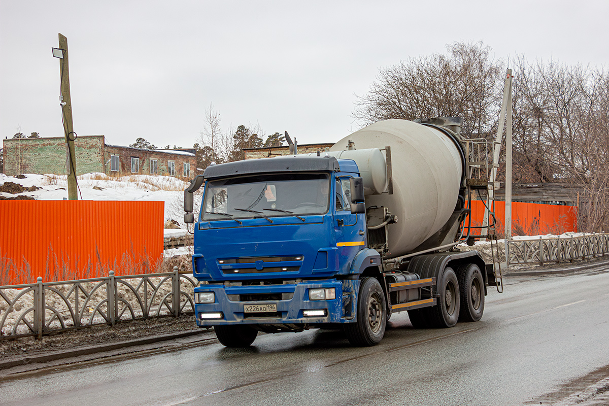 Свердловская область, № Х 226 АО 196 — КамАЗ-6520-L4(19)