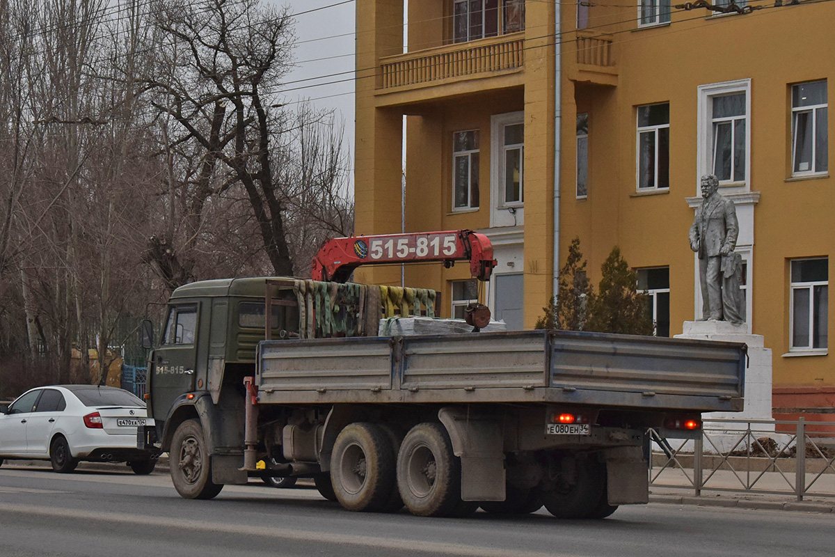 Волгоградская область, № Е 080 ЕН 34 — КамАЗ-53212
