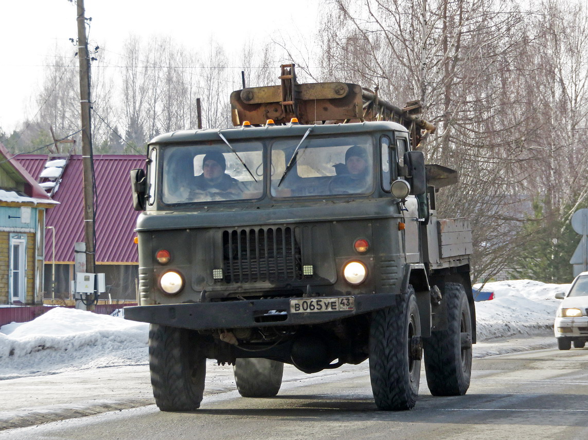 Кировская область, № В 065 УЕ 43 — ГАЗ-66-11