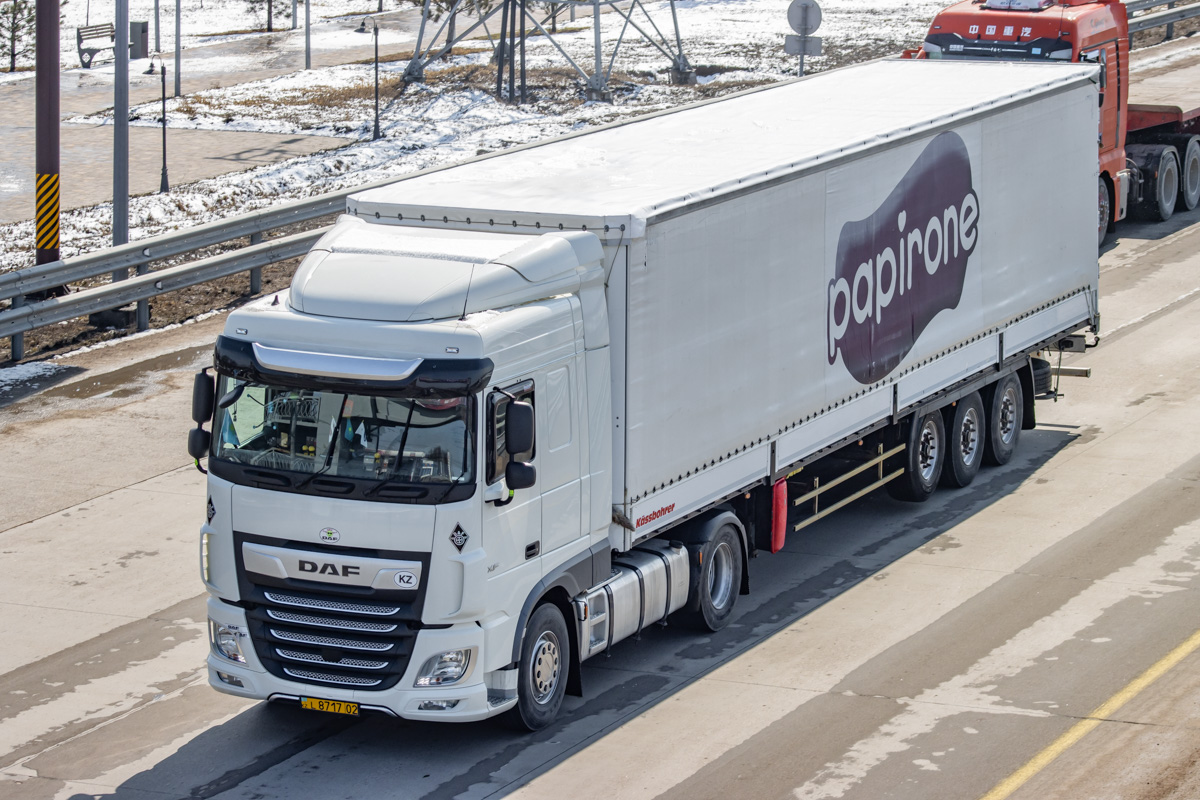 Алматы, № L 8717 02 — DAF XF Euro6 FT