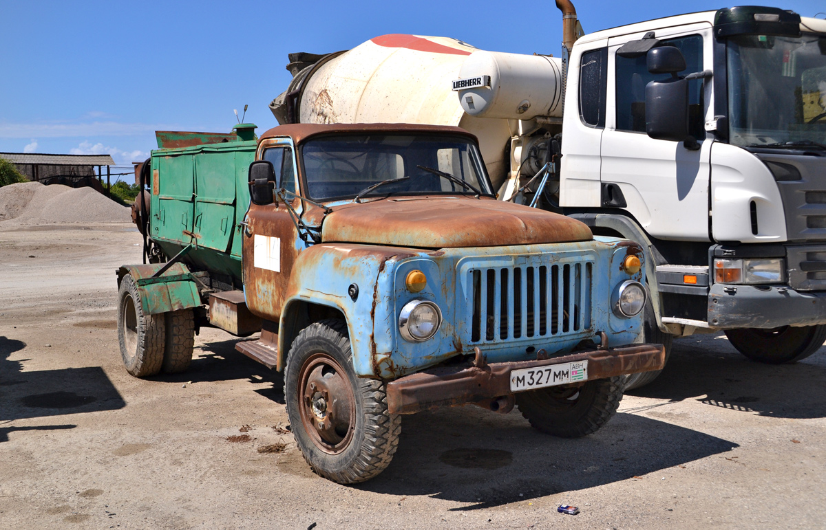 Абхазия, № М 327 ММ — ГАЗ-52/53 (общая модель)