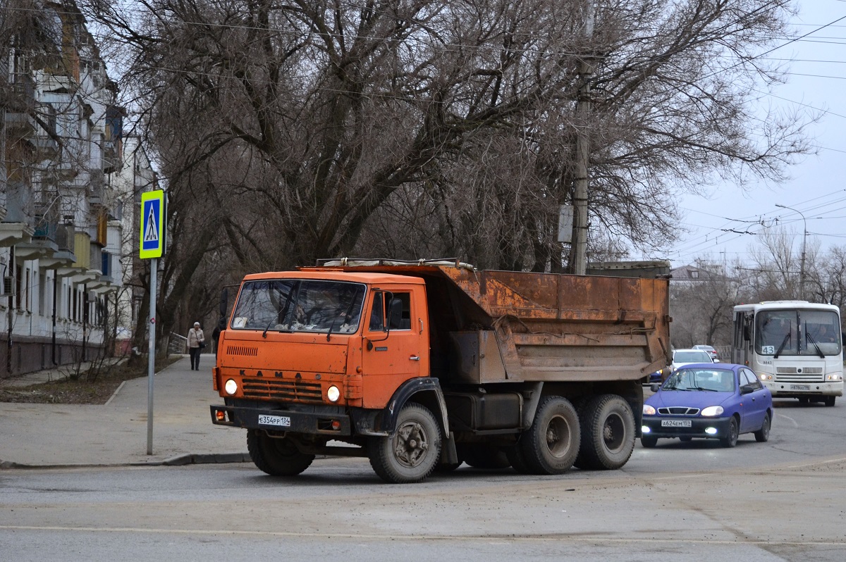Волгоградская область, № Е 354 РР 134 — КамАЗ-55111 [551110]