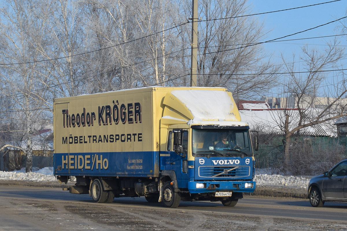 Алтайский край, № В 703 НМ 122 — Volvo FL6