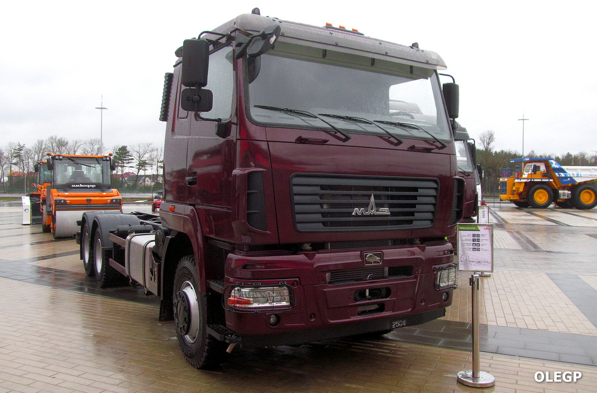 Минск, № (BY-7) Б/Н 0315 — МАЗ-631228; Минск — Новые автомобили МАЗ; Минск — Автомобили без номеров; Минск — Новые автомобили; Минск — Выставка "Моя Беларусь 2025"