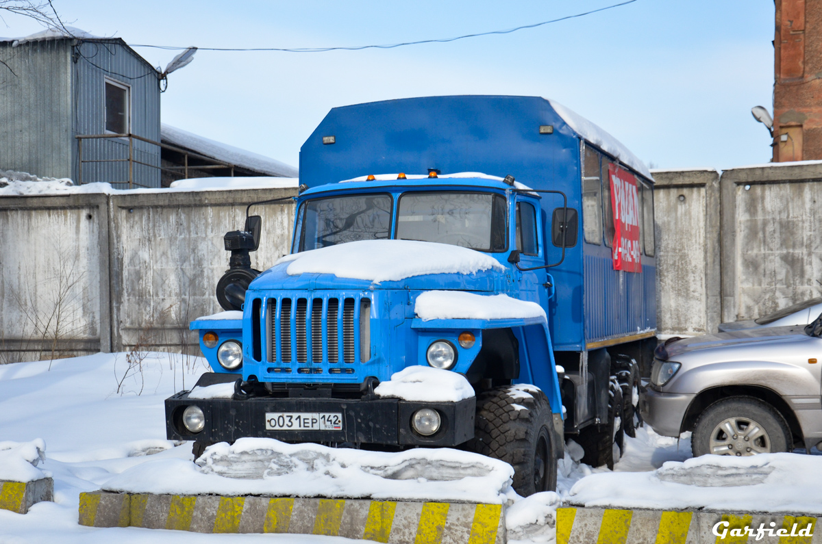 Кемеровская область, № О 031 ЕР 142 — Урал-32551-41