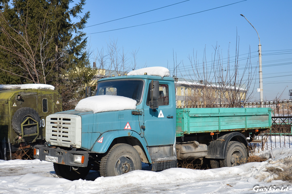 Кемеровская область, № Е 094 ВМ 142 — ЗИЛ-432930