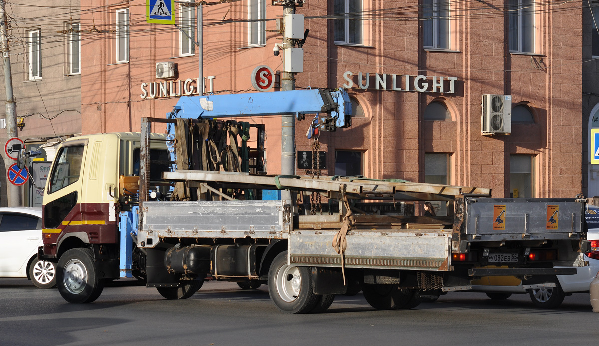 Омская область, № У 082 ЕВ 55 — Mitsubishi Fuso Fighter