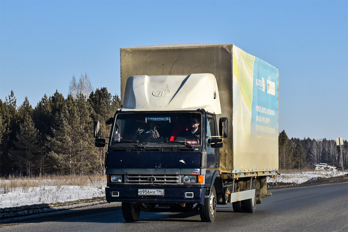 Свердловская область, № О 956 НХ 196 — Tata LPT613