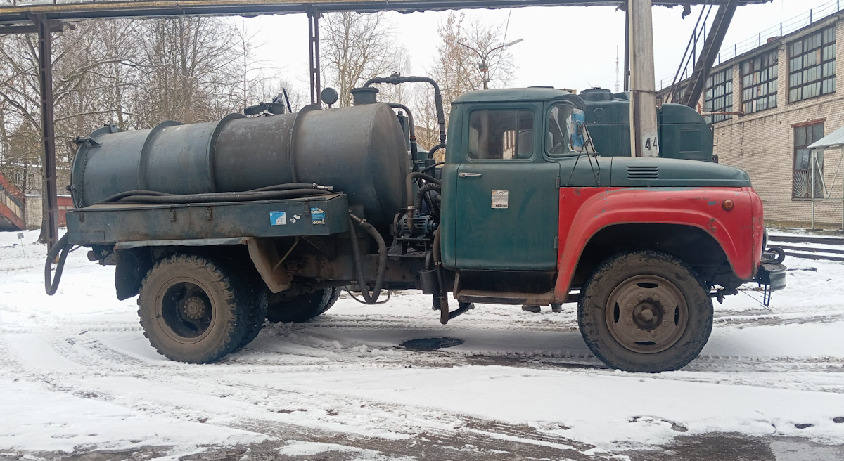 Латвия — Автомобили с нечитаемыми на фото номерами