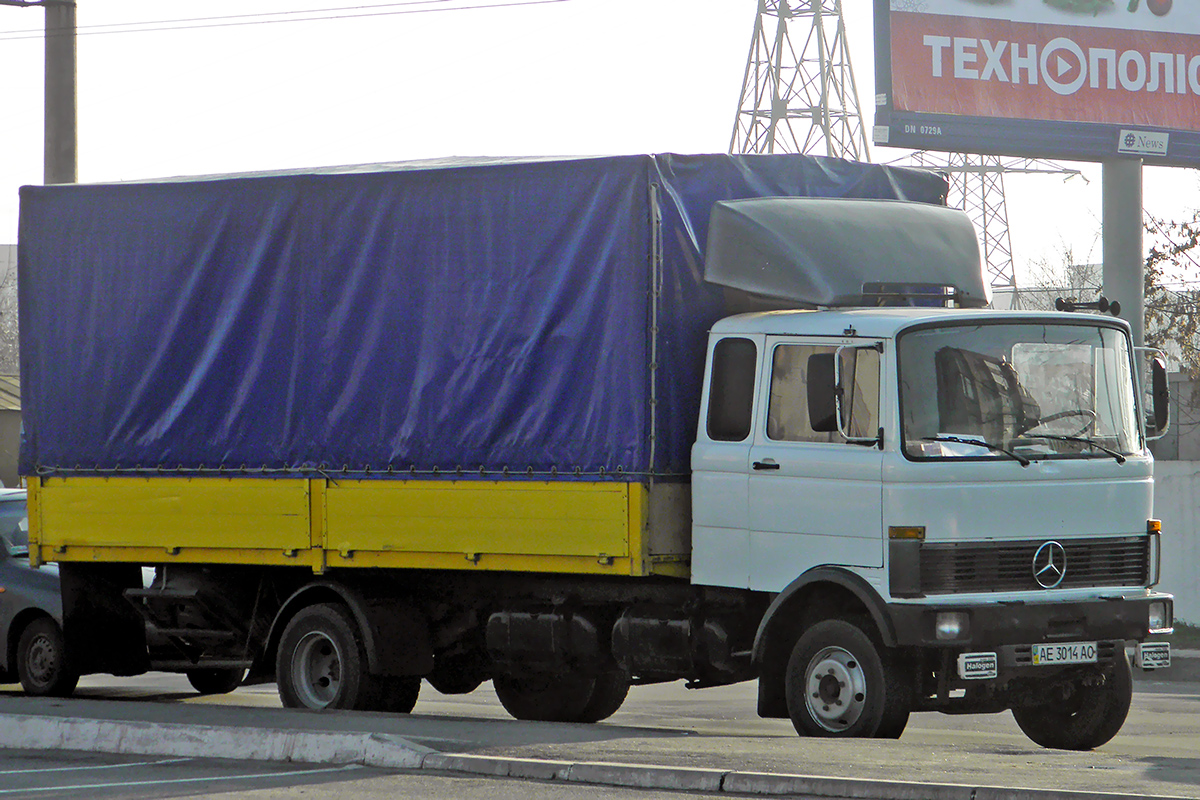 Днепропетровская область, № АЕ 3014 АО — Mercedes-Benz LP (общая модель)