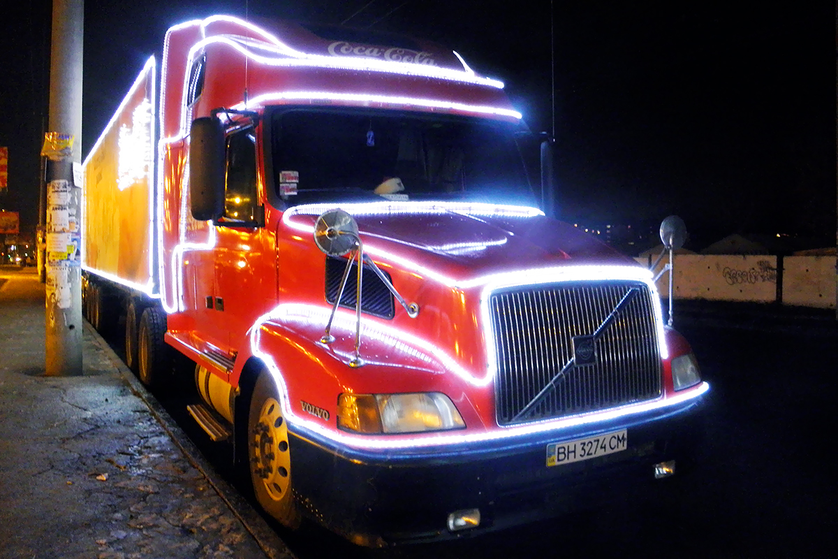 Одесская область, № ВН 3274 СМ — Volvo VN (Общая модель)