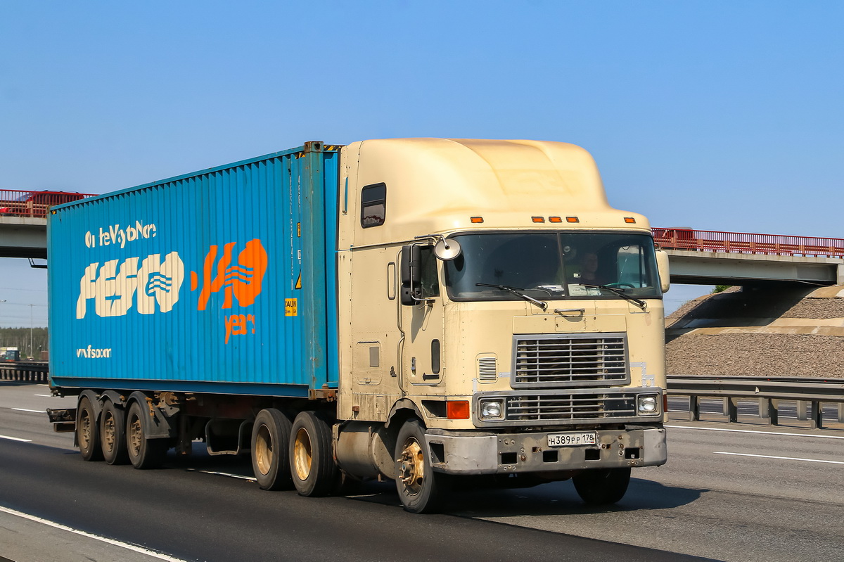 Санкт-Петербург, № Н 389 РР 178 — International 9800
