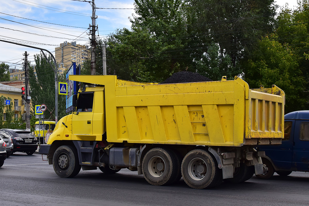 Волгоградская область, № М 533 ВК 134 — Tatra 163 Jamal