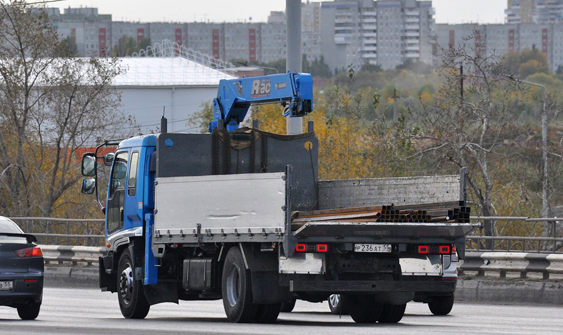 Омская область, № Р 236 АТ 55 — Isuzu Forward (общая модель)