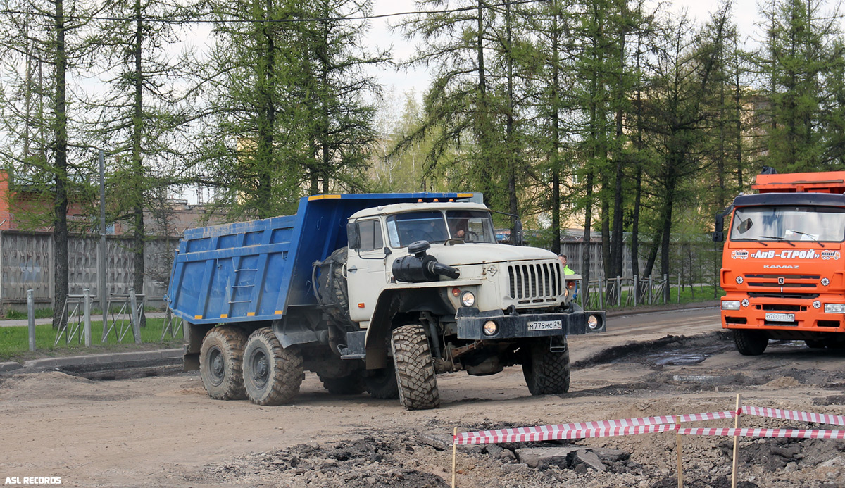 Санкт-Петербург, № М 779 МС 29 — Урал-55571 (55571-10)