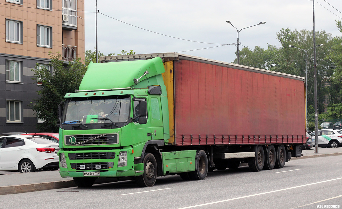 Волгоградская область, № М 547 ЕХ 134 — Volvo ('2002) FM9