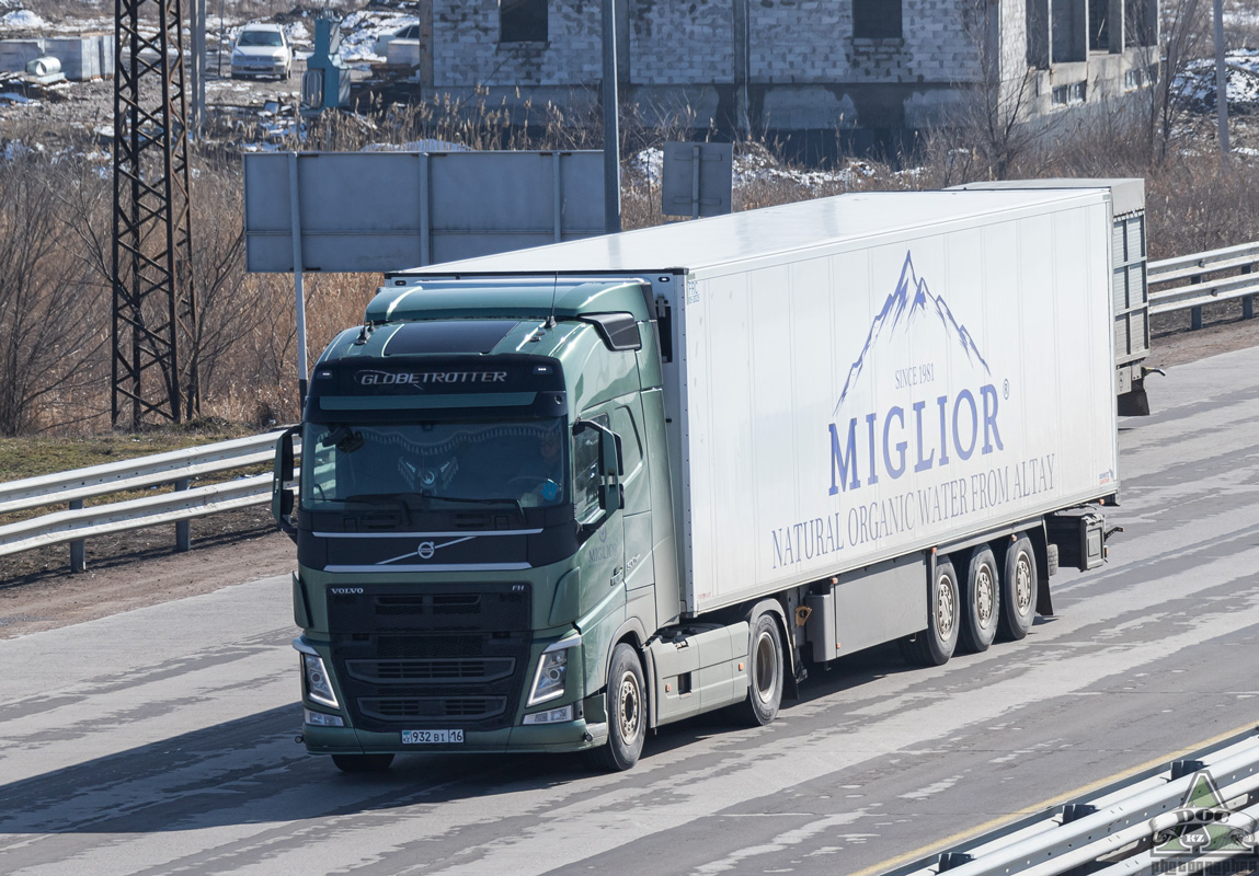 Восточно-Казахстанская область, № 932 BI 16 — Volvo ('2012) FH.500